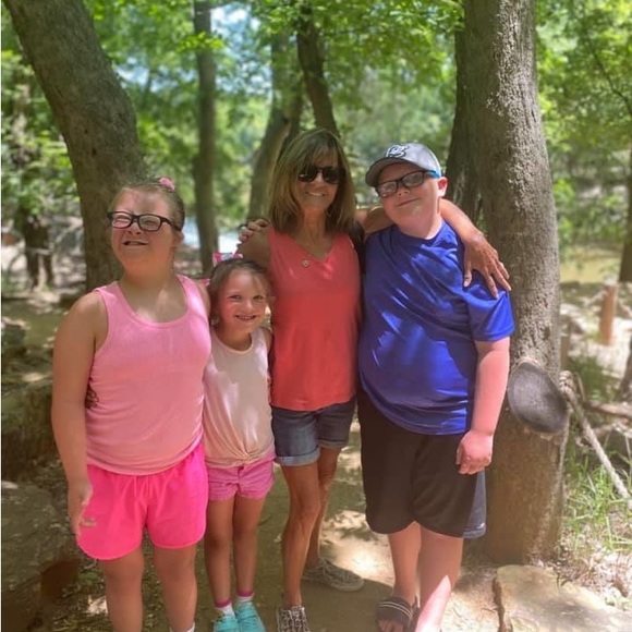 Meet your Posher, Carol - Picture 6 of 16